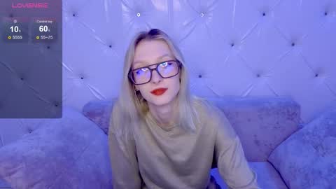 akiro_kim online show from February 16, 2026, 2:07 am