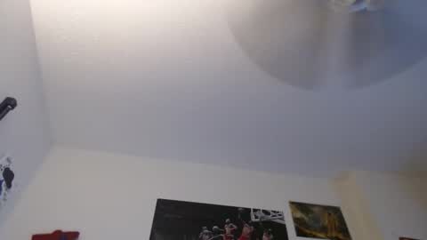 SeccyLexi online show from April 4, 2026, 6:22 am