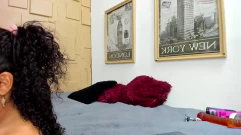 Snapshot of akyra_ebony chatting on April 30, 2026, 8:57 pm Zoe Hudson online show from April 30, 2026, 8:57 pm