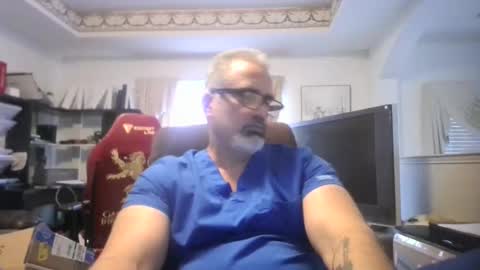 aladdin31673 online show from February 13, 2026, 11:23 pm