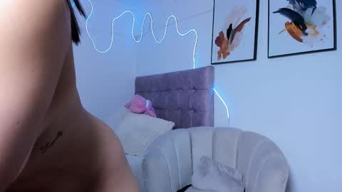 Alaia Alegria online show from April 19, 2026, 12:00 am