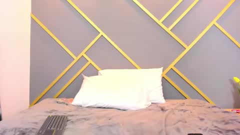 alaia_colins online show from February 21, 2025, 7:01 am