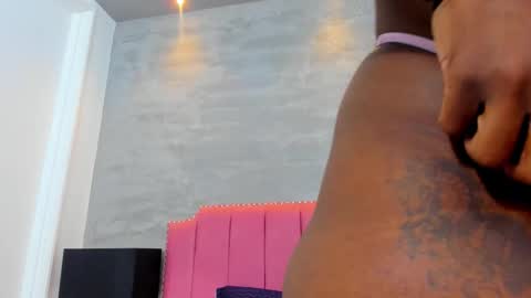 alaia_colins online show from September 15, 2025, 4:34 am