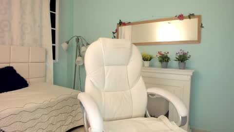 Alaia online show from January 9, 2025, 12:52 pm