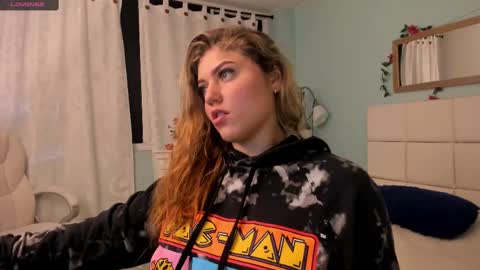 Alaia online show from February 25, 2025, 1:50 pm