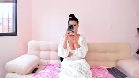 Alaia  online show from March 2, 2025, 6:19 pm