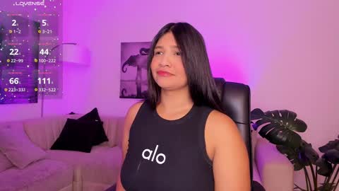 Alaia online show from February 24, 2025, 3:33 am