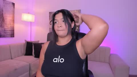 Alaia online show from November 22, 2025, 7:35 pm