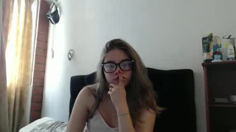 alaina_blessed online show from November 18, 2025, 7:51 pm
