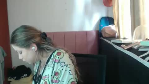 alaina_blessed online show from April 20, 2026, 6:09 pm