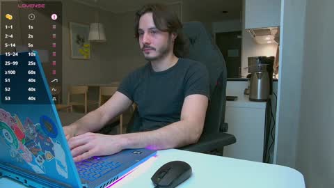 Maxi  online show from January 31, 2025, 1:02 pm