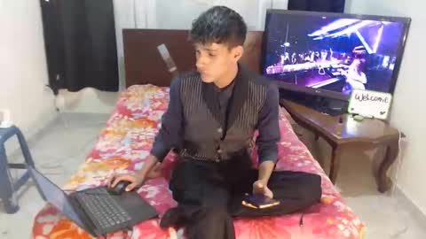 Snapshot of alan048 chatting on May 2, 2026, 7:08 pm ALAN online show from May 2, 2026, 7:08 pm