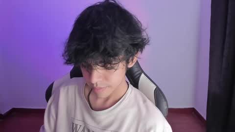 alan18n online show from December 25, 2024, 8:29 am