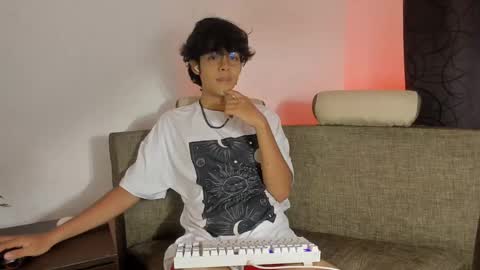 alan18n online show from March 7, 2025, 2:04 am