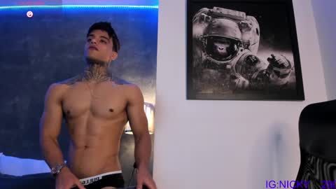 alan_morrys online show from December 28, 2024, 2:22 am