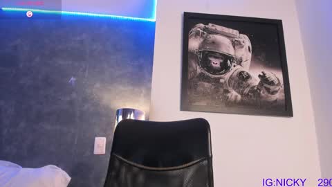 alan_morrys online show from February 27, 2025, 2:21 am