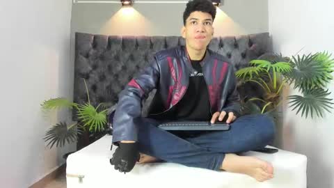 Alan online show from October 5, 2025, 12:58 pm