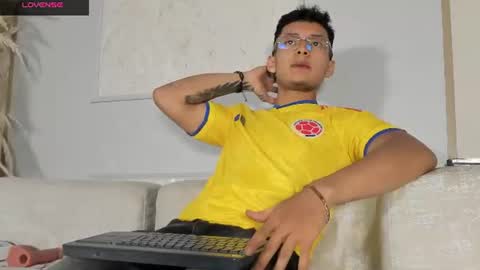 alan_salazar online show from June 17, 2026, 5:47 pm