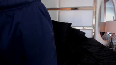 ---Alan--- online show from April 22, 2026, 4:26 am