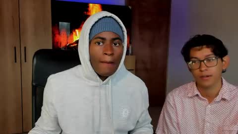 Snapshot of alan_scot chatting on June 7, 2026, 1:37 pm Alan and Criss - WE JUST FRIENDS WITH BENEFITS BOTH VERS online show from June 7, 2026, 1:37 pm