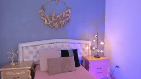 alana_2916 online show from December 15, 2024, 1:11 pm