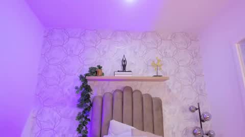 alana_2916 online show from March 5, 2025, 7:49 pm