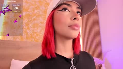 alana_2916 online show from September 10, 2025, 4:01 am