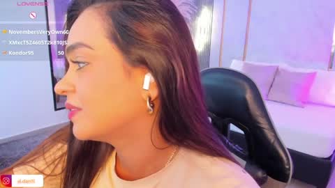M E L I online show from May 28, 2026, 8:39 pm