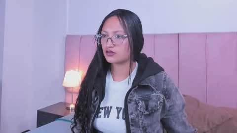 alana_gv1 online show from March 17, 2026, 5:49 pm