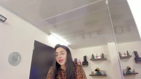 Maeve  online show from January 31, 2025, 11:24 am