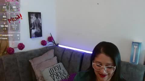Snapshot of alana_steel_1 chatting on April 22, 2026, 7:48 pm Alana online show from April 22, 2026, 7:48 pm