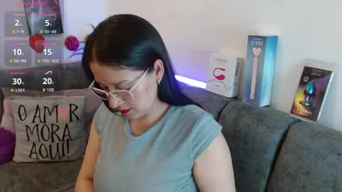 Snapshot of alana_steel_1 chatting on April 23, 2026, 7:49 pm Alana online show from April 23, 2026, 7:49 pm