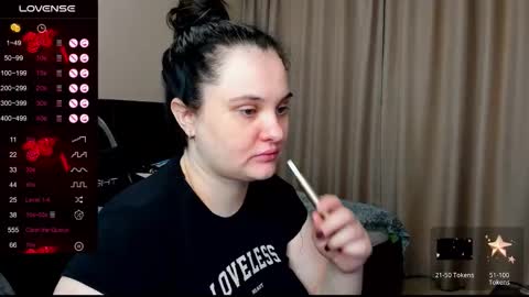 Julia online show from October 10, 2025, 1:37 am