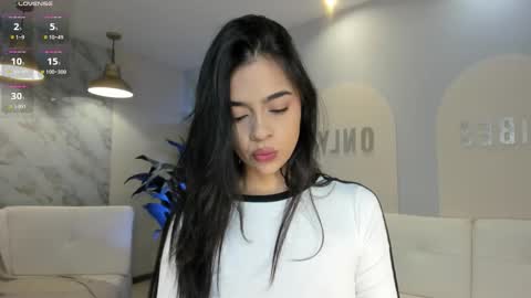 Alana online show from September 15, 2025, 12:16 pm