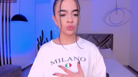 Alana online show from November 11, 2025, 12:27 pm