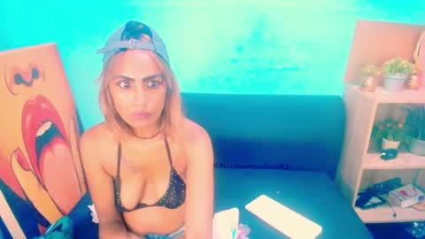 alanadelray online show from January 26, 2025, 6:06 pm