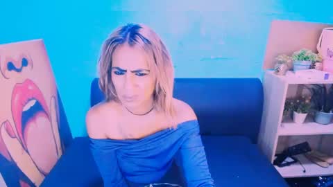 alanadelray online show from January 31, 2025, 7:07 am