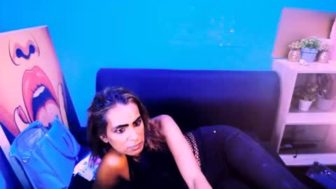 alanadelray online show from February 11, 2025, 2:13 pm