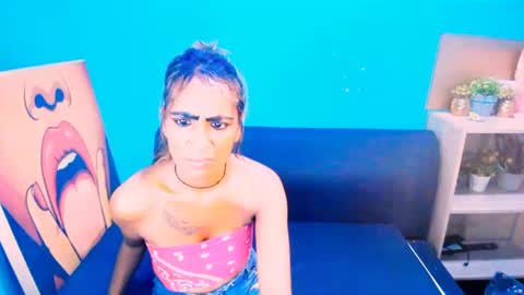 alanadelray online show from February 13, 2025, 11:28 am