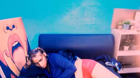 alanadelray online show from February 20, 2025, 11:20 am