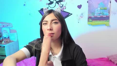 ALANA Please follow me  online show from September 17, 2025, 4:47 am