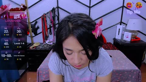 Alana online show from February 7, 2025, 8:42 pm