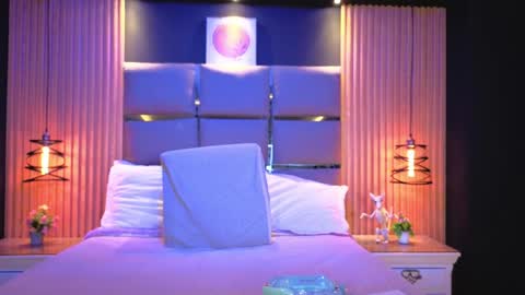 Sasha online show from April 21, 2026, 11:16 am