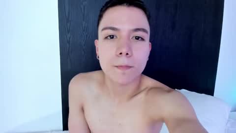 Snapshot of alanblack1 chatting on January 28, 2025, 6:28 pm alanblack1 online show from January 28, 2025, 6:28 pm