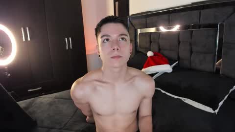 Snapshot of alanblack1 chatting on November 26, 2025, 1:45 pm alanblack1 online show from November 26, 2025, 1:45 pm