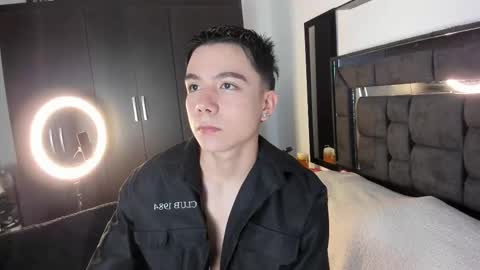 Snapshot of alanblack1 chatting on February 12, 2026, 2:23 pm alanblack1 online show from February 12, 2026, 2:23 pm