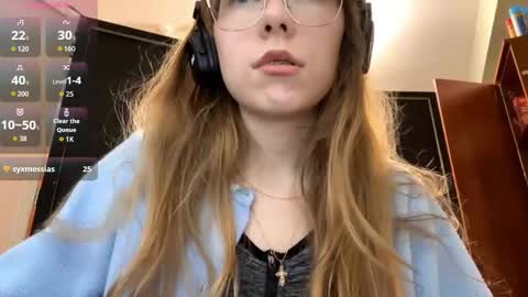 Stella online show from September 9, 2025, 5:23 pm