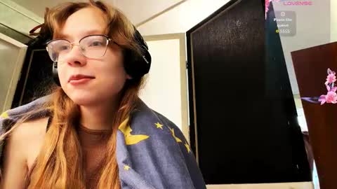 Stella online show from November 7, 2025, 10:37 am