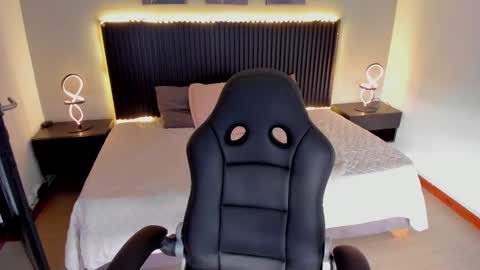 ALANI online show from November 14, 2025, 12:15 pm