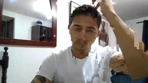 Snapshot of alanj998 chatting on July 25, 2026, 6:38 pm alanj998 online show from July 25, 2026, 6:38 pm